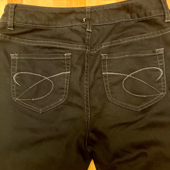 Chico’s Platinum Denim black mid rise bootcut jeans. Pants Size 6 NWOT - Picture 5 of 6